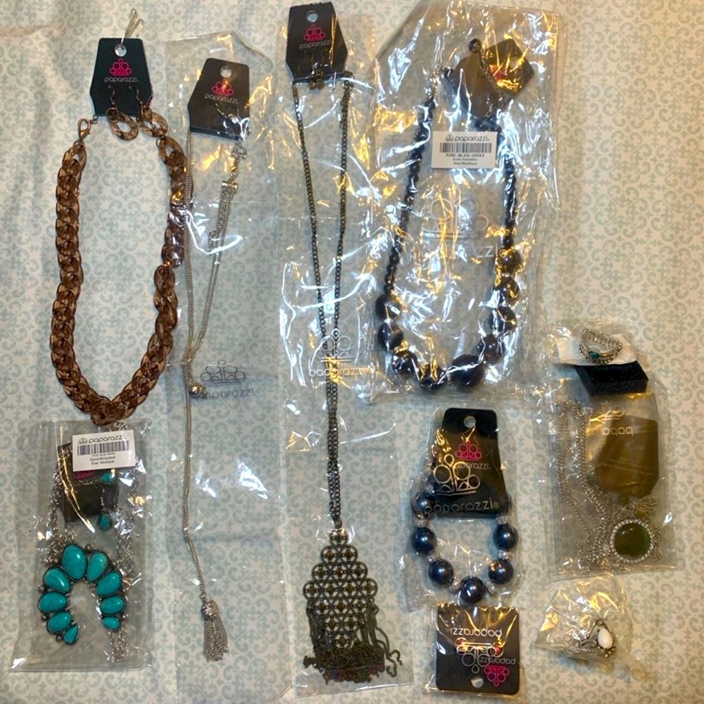 10pc Display Jewelry Bundle -paparazzi #124